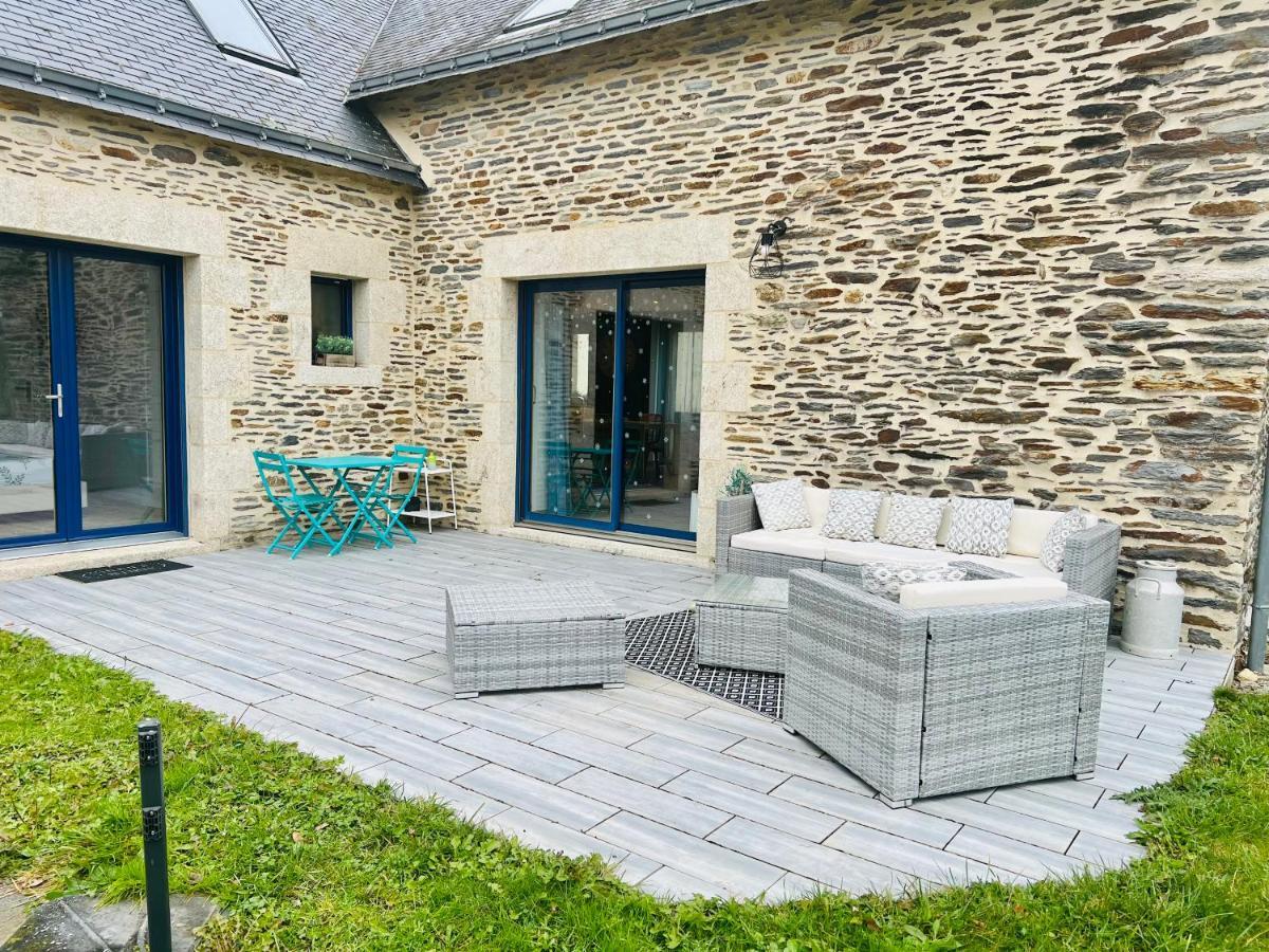 Au Petit Bonheur De Claire Et Jo Acomodação com café da manhã La Chapelle-Caro Exterior foto